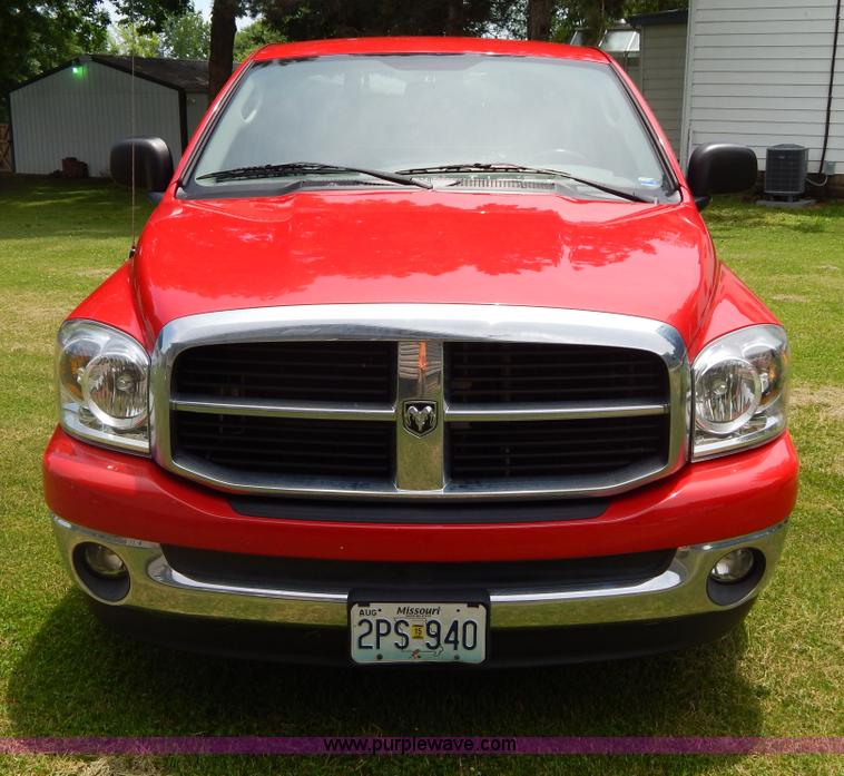 image for item I4676 2007 Dodge Ram 1500 pickup truck