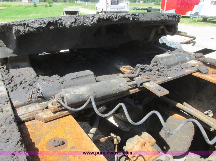 image for item I6250 2003 Freightliner Columbia semi truck