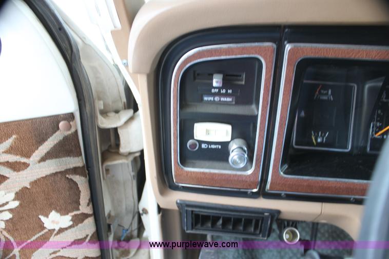 image for item I7308 1984 Ford Econoline E350 RV