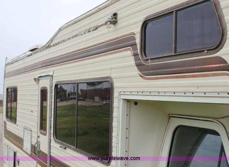 image for item I7308 1984 Ford Econoline E350 RV