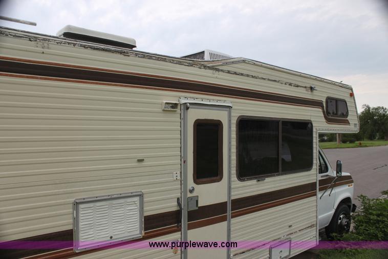 image for item I7308 1984 Ford Econoline E350 RV