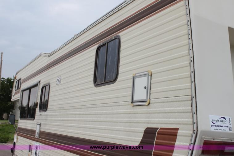 image for item I7308 1984 Ford Econoline E350 RV