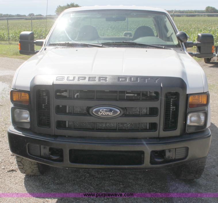image for item I7325 2010 Ford F250 Super Duty Crew Cab pickup truck