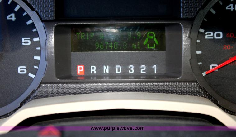 image for item I7325 2010 Ford F250 Super Duty Crew Cab pickup truck