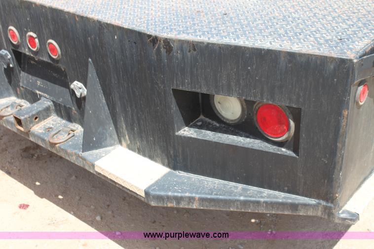 image for item I7424 2008 Ford F350 Super Duty XL SuperCab flatbed truck