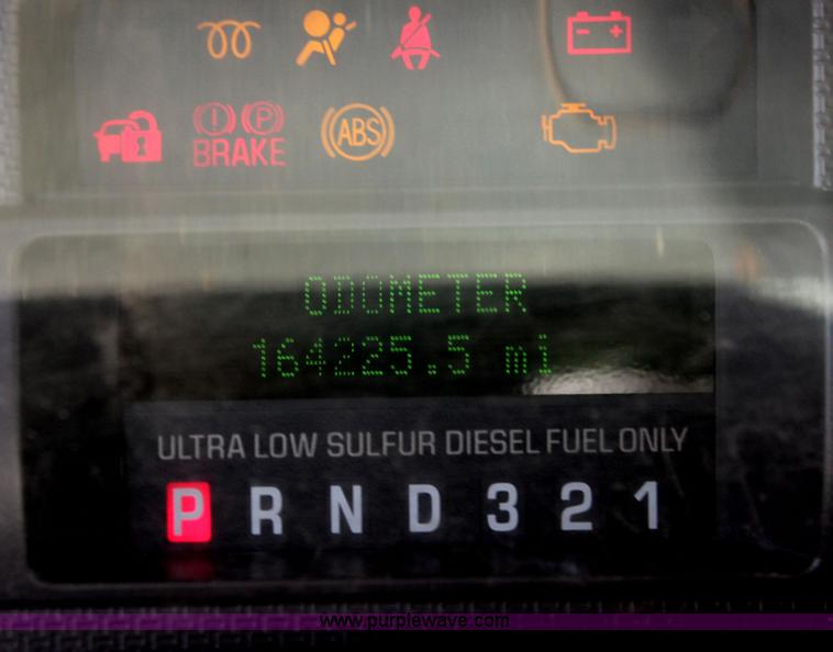 image for item I7424 2008 Ford F350 Super Duty XL SuperCab flatbed truck