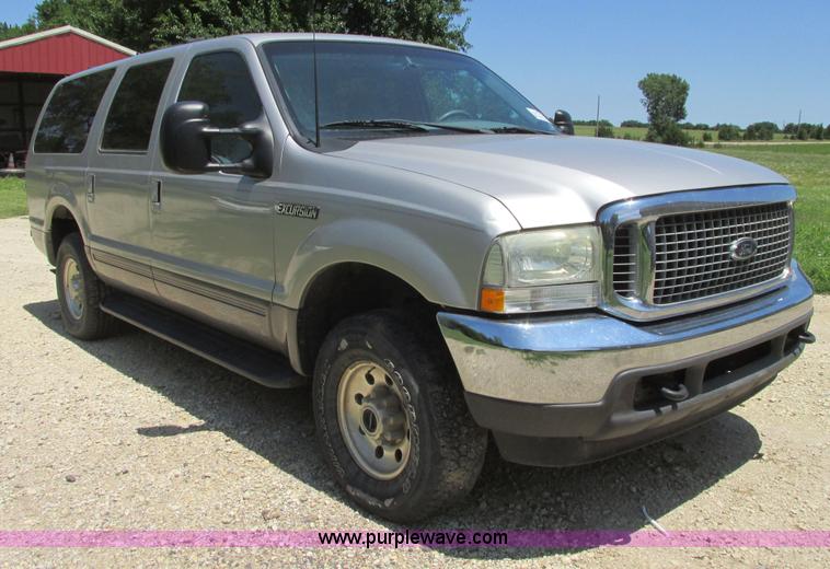 image for item I9543 2002 Ford Excursion XLT SUV