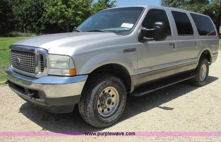 image for item I9543 2002 Ford Excursion XLT SUV