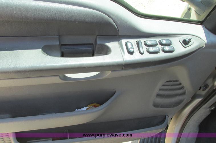 image for item I9543 2002 Ford Excursion XLT SUV