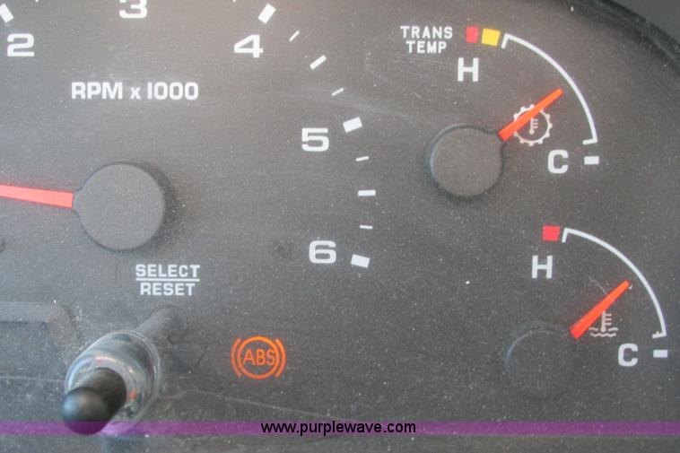 image for item I9543 2002 Ford Excursion XLT SUV