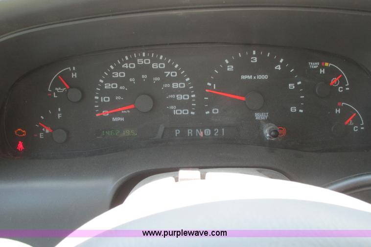 image for item I9543 2002 Ford Excursion XLT SUV