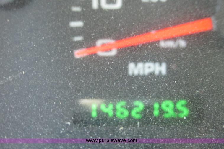 image for item I9543 2002 Ford Excursion XLT SUV