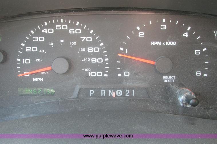 image for item I9543 2002 Ford Excursion XLT SUV