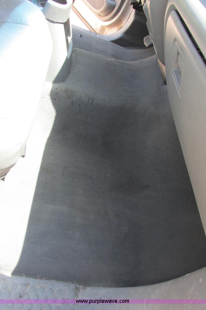 image for item I9543 2002 Ford Excursion XLT SUV