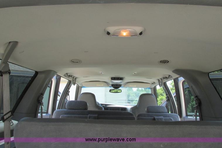 image for item I9543 2002 Ford Excursion XLT SUV