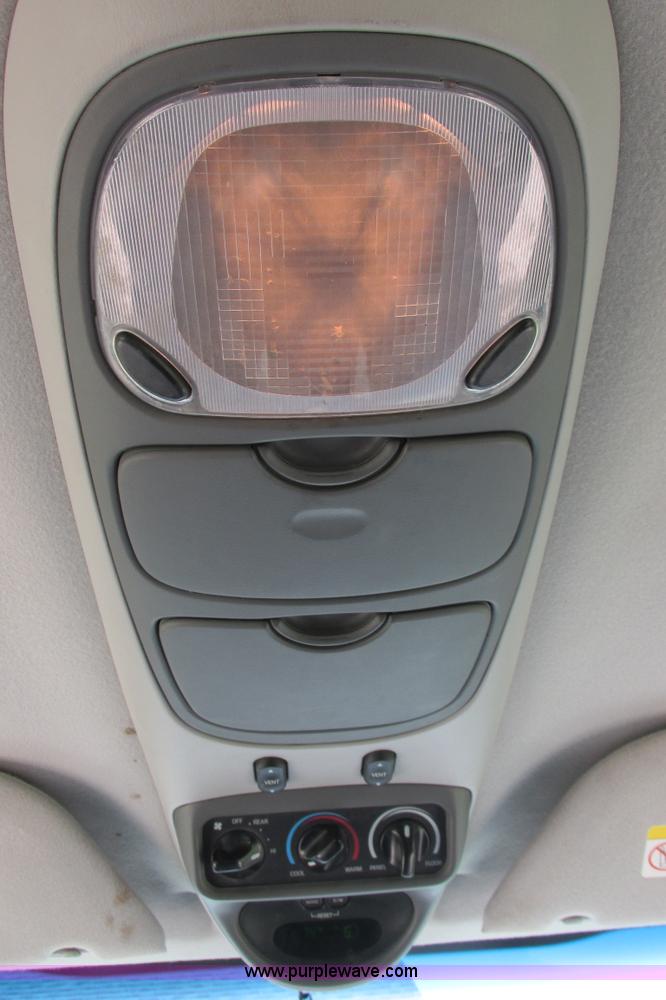 image for item I9543 2002 Ford Excursion XLT SUV