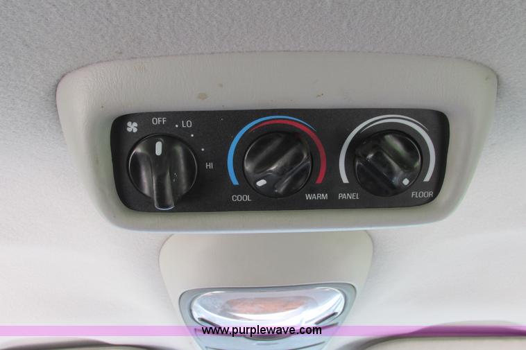 image for item I9543 2002 Ford Excursion XLT SUV