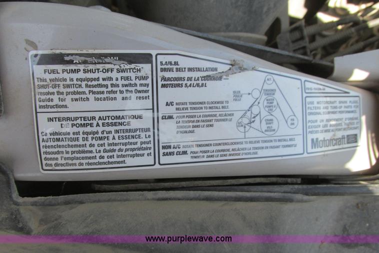 image for item I9543 2002 Ford Excursion XLT SUV