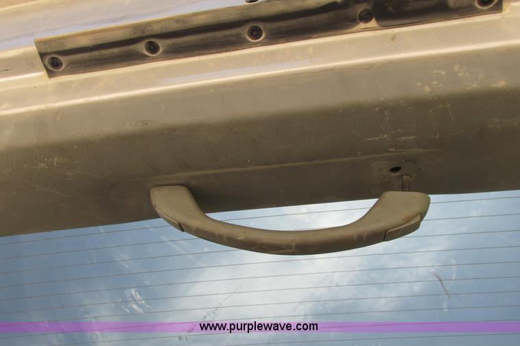 image for item I9543 2002 Ford Excursion XLT SUV