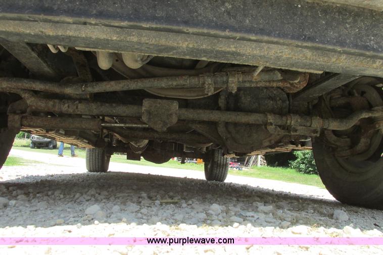 image for item I9543 2002 Ford Excursion XLT SUV