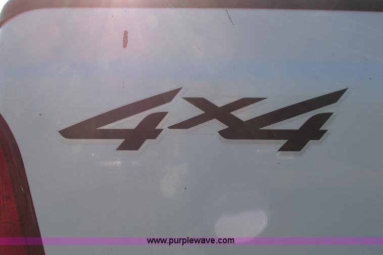 image for item I9544 2003 Ford F250 Super Duty XLT pickup truck
