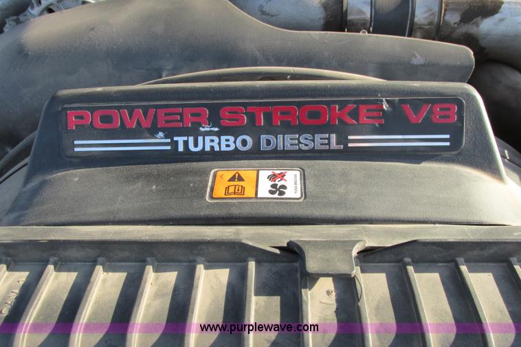 image for item I9544 2003 Ford F250 Super Duty XLT pickup truck