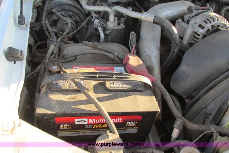 image for item I9544 2003 Ford F250 Super Duty XLT pickup truck