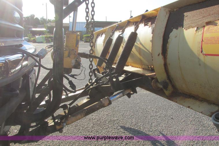 image for item I9544 2003 Ford F250 Super Duty XLT pickup truck