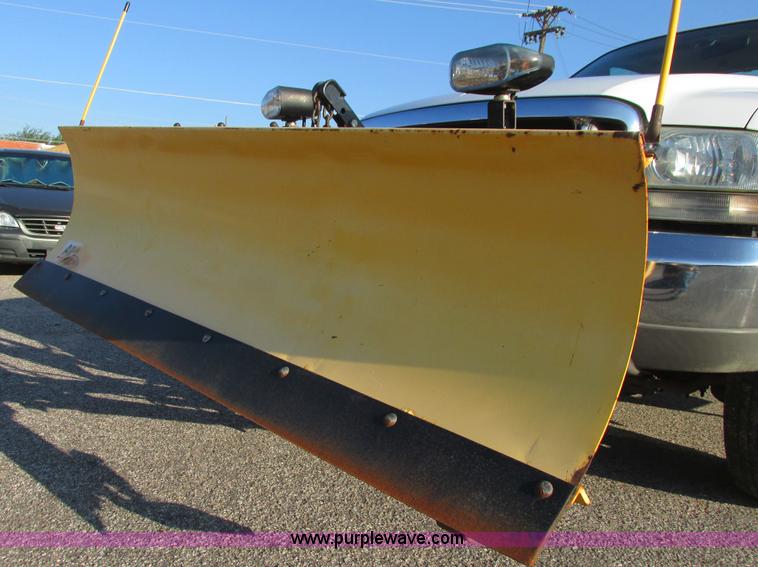 image for item I9544 2003 Ford F250 Super Duty XLT pickup truck