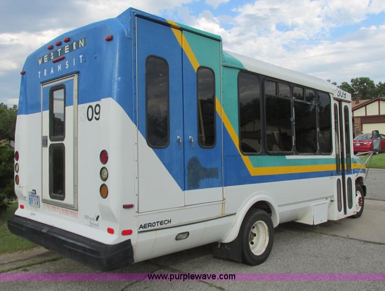 image for item I9547 2003 Ford E450 transit bus