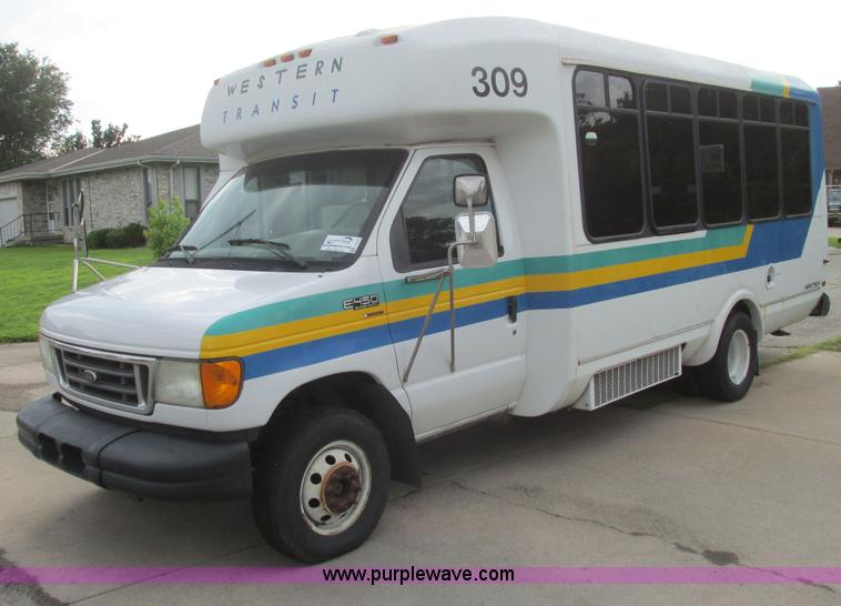 image for item I9547 2003 Ford E450 transit bus