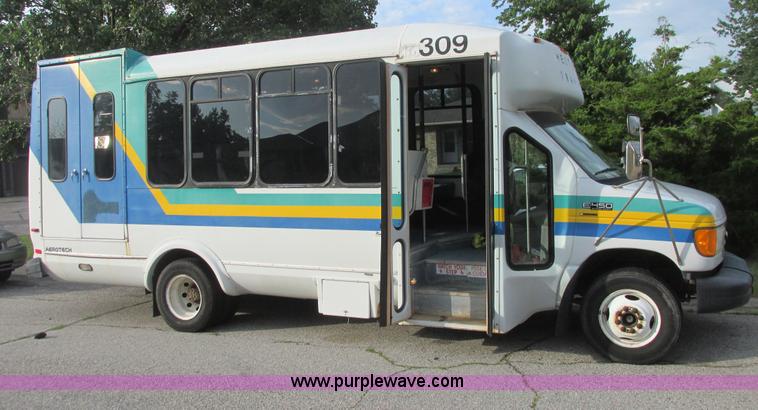 image for item I9547 2003 Ford E450 transit bus