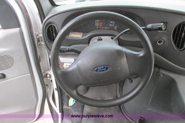image for item I9547 2003 Ford E450 transit bus