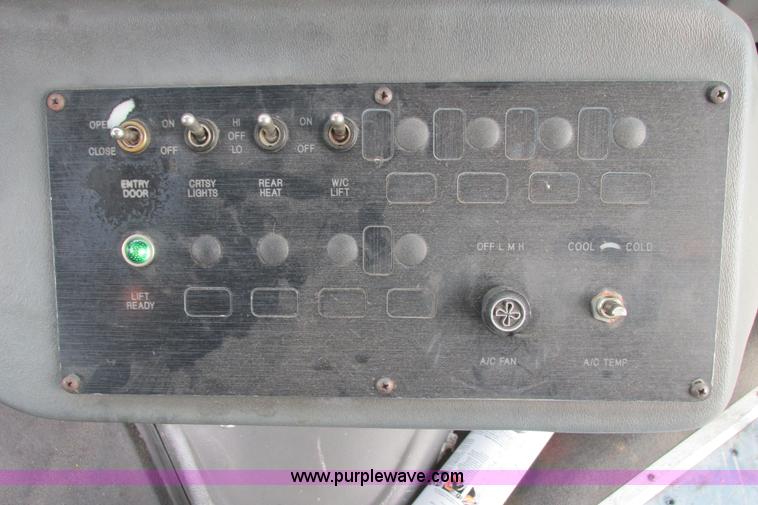 image for item I9547 2003 Ford E450 transit bus