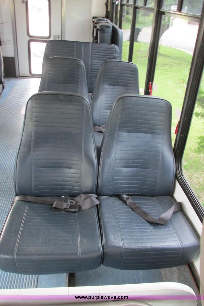 image for item I9547 2003 Ford E450 transit bus