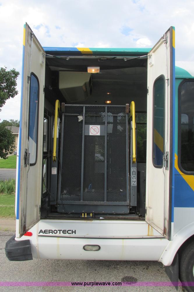 image for item I9547 2003 Ford E450 transit bus