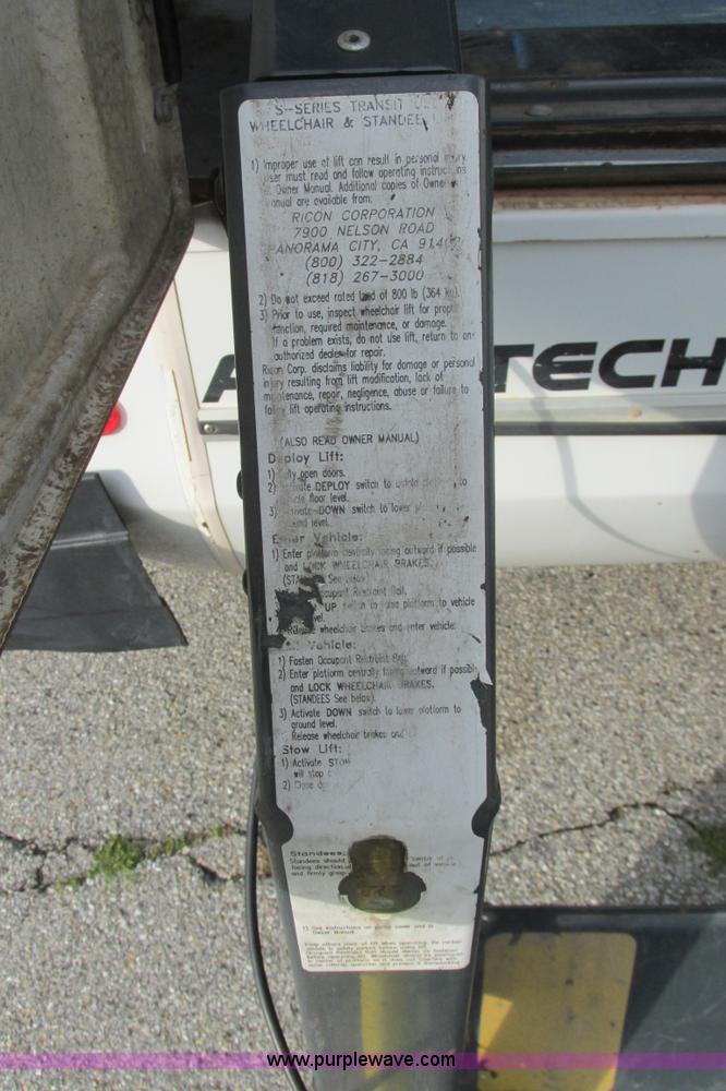 image for item I9547 2003 Ford E450 transit bus