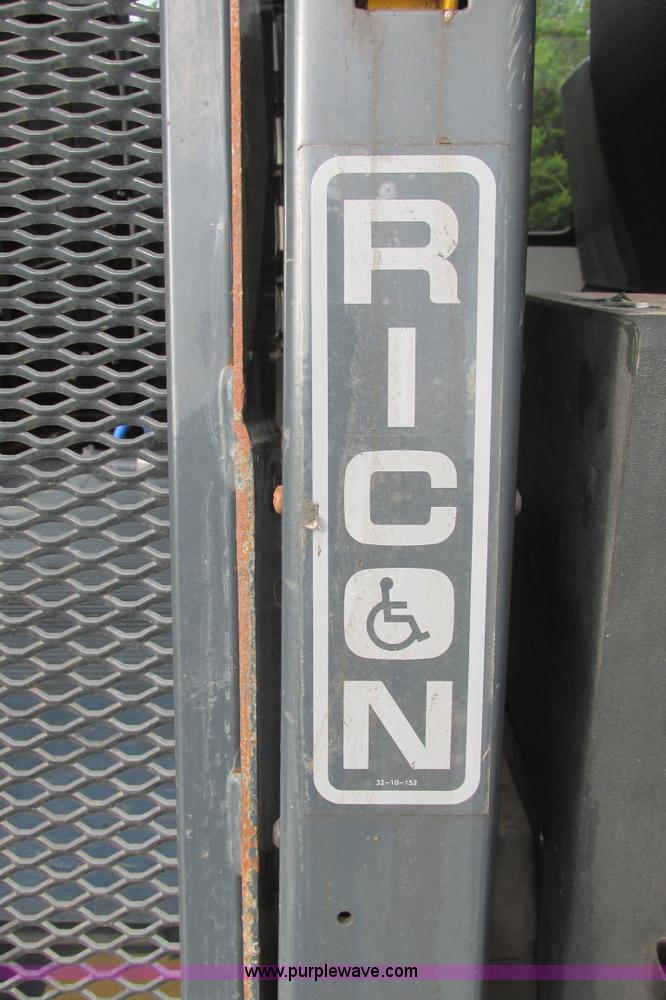 image for item I9547 2003 Ford E450 transit bus