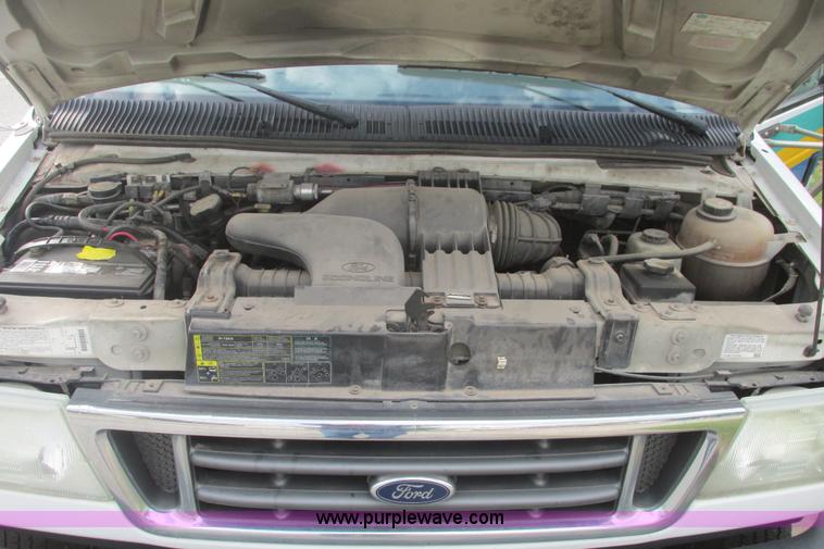 image for item I9547 2003 Ford E450 transit bus