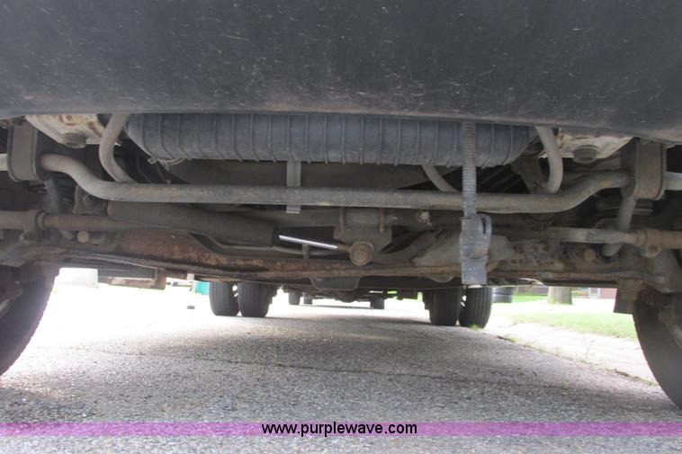 image for item I9547 2003 Ford E450 transit bus