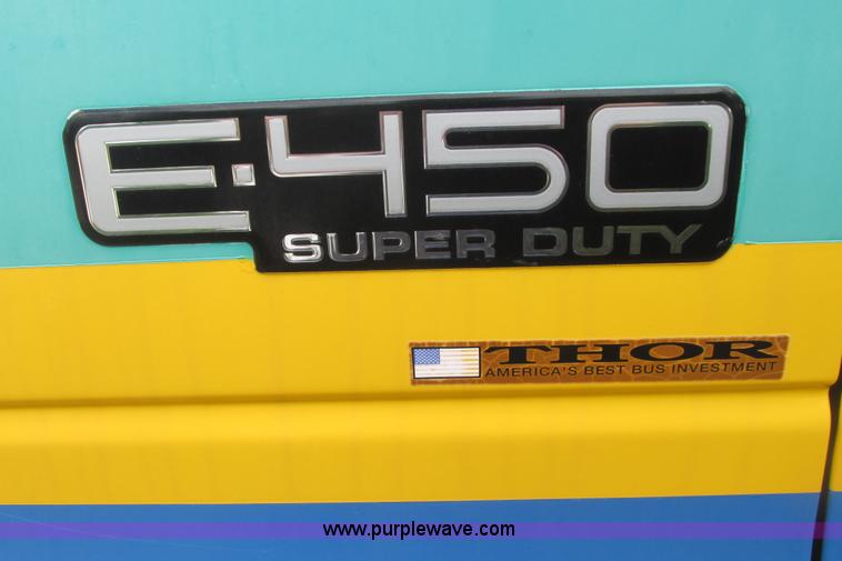 image for item I9547 2003 Ford E450 transit bus
