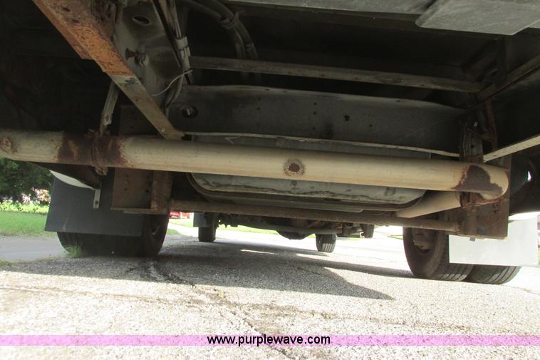 image for item I9547 2003 Ford E450 transit bus