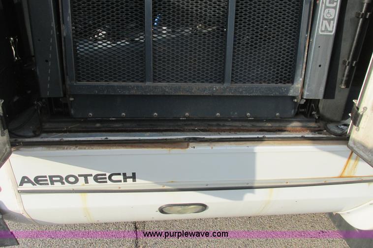 image for item I9547 2003 Ford E450 transit bus