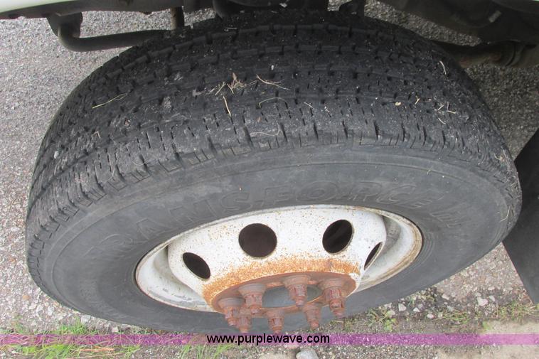 image for item I9547 2003 Ford E450 transit bus