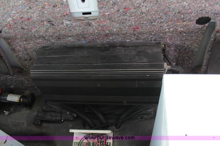 image for item J1101 2005 Chevrolet Silverado 2500HD Ext. Cab utility truck