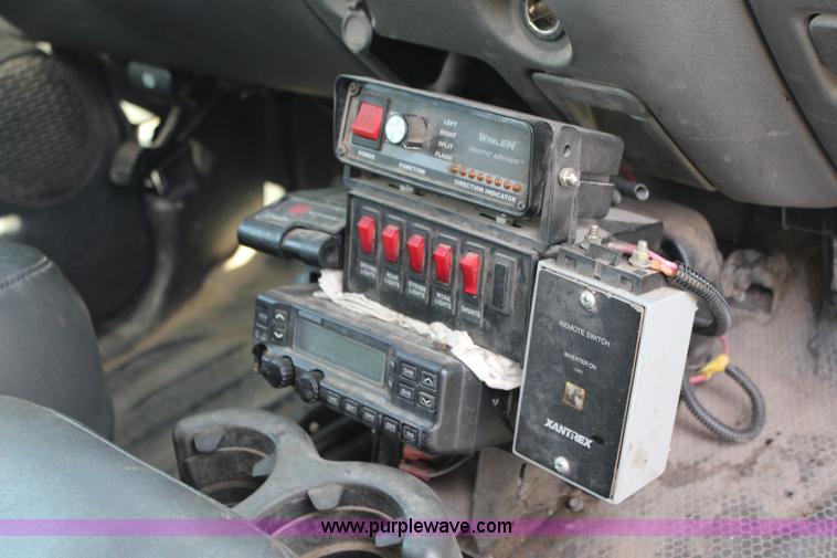 image for item J1101 2005 Chevrolet Silverado 2500HD Ext. Cab utility truck