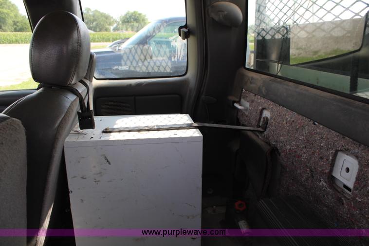 image for item J1101 2005 Chevrolet Silverado 2500HD Ext. Cab utility truck