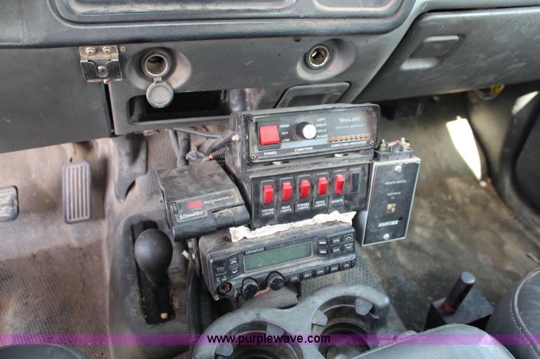 image for item J1101 2005 Chevrolet Silverado 2500HD Ext. Cab utility truck