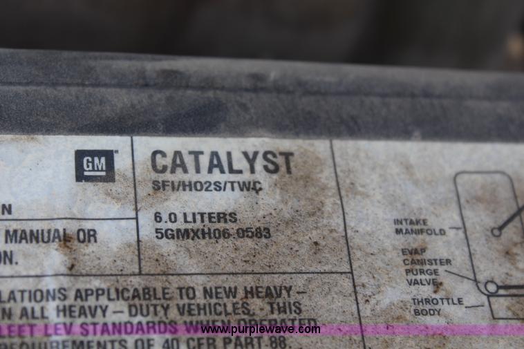 image for item J1101 2005 Chevrolet Silverado 2500HD Ext. Cab utility truck