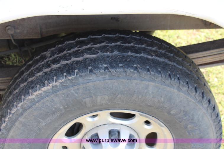 image for item J1101 2005 Chevrolet Silverado 2500HD Ext. Cab utility truck